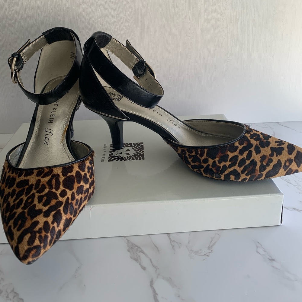 Leopard Print Kitten Heels | Size 7M